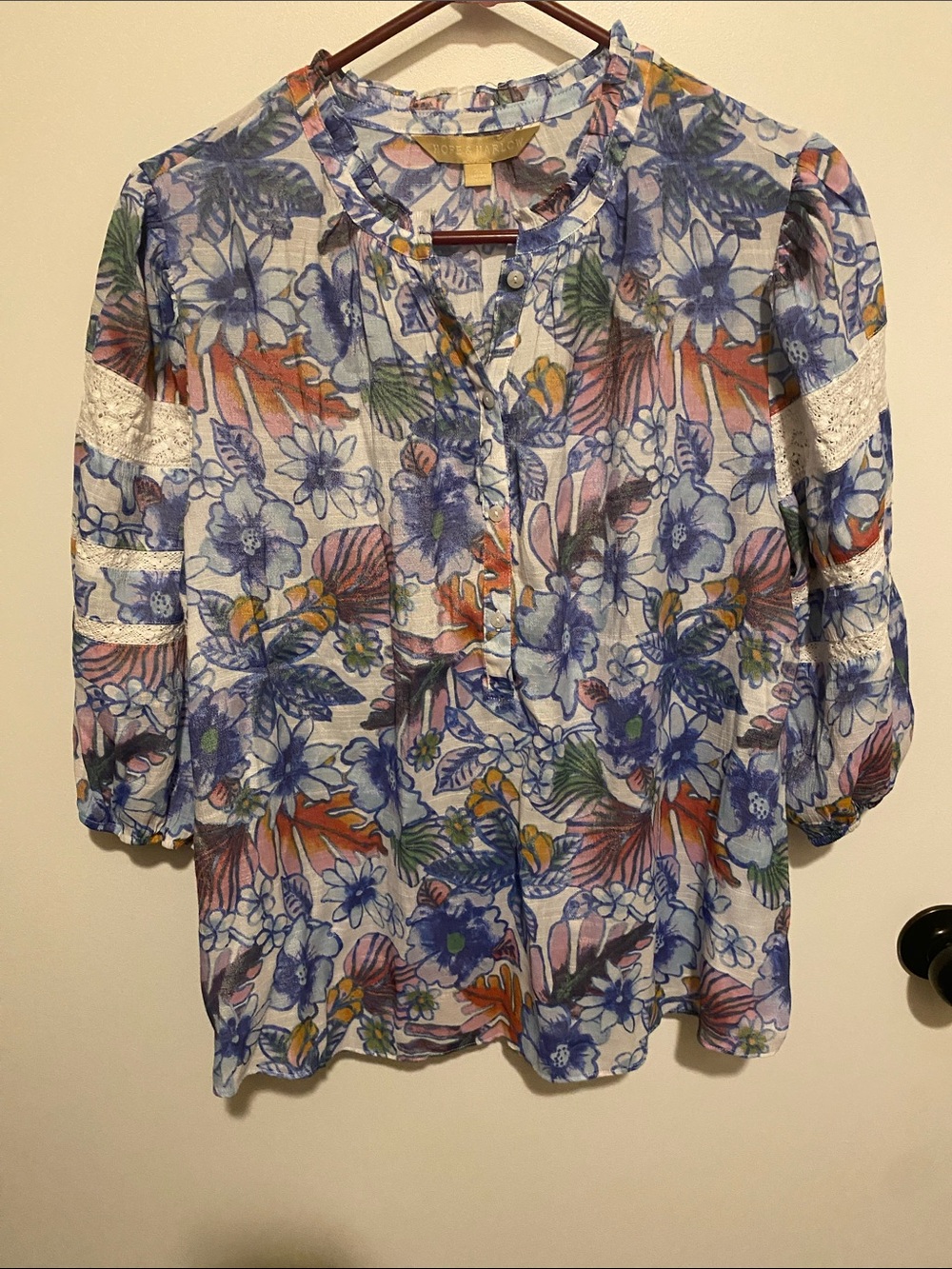 Floral Button-Front Tunic in Multi-Color